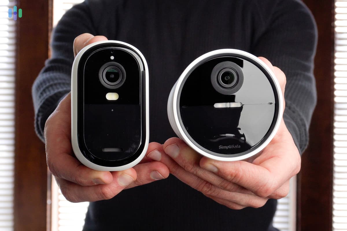 Arlo Essential XL 2k (2nd gen) vs. Simplisafe Outdoor Arlo Essential XL 2k (2nd gen) vs. Simplisafe Outdoor