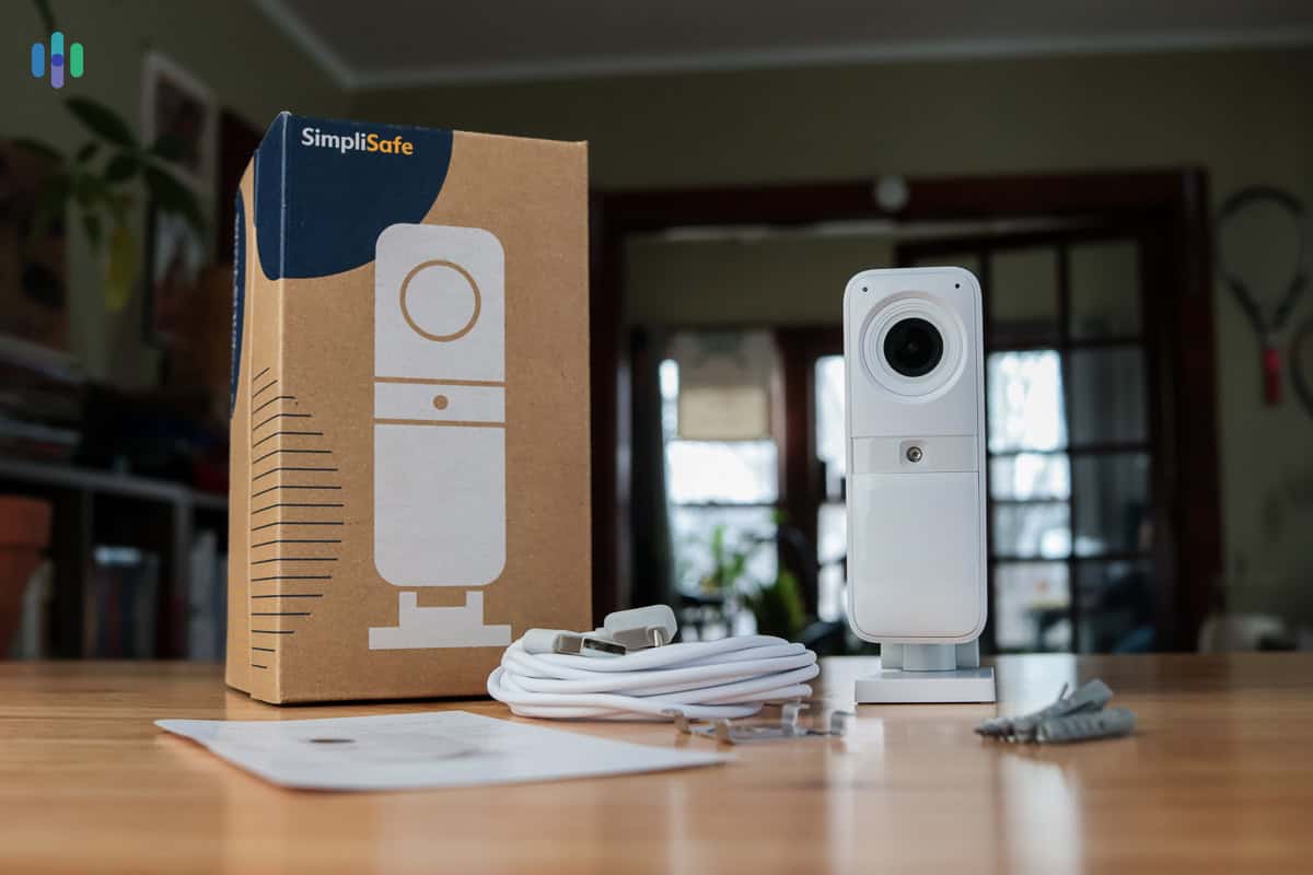SimpliSafe Smart Alarm Wireless Indoor Camera SimpliSafe Smart Alarm Wireless Indoor Camera
